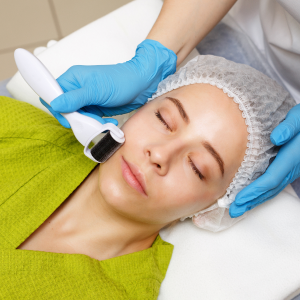 Imersão em Indução Percutânea de Colágeno